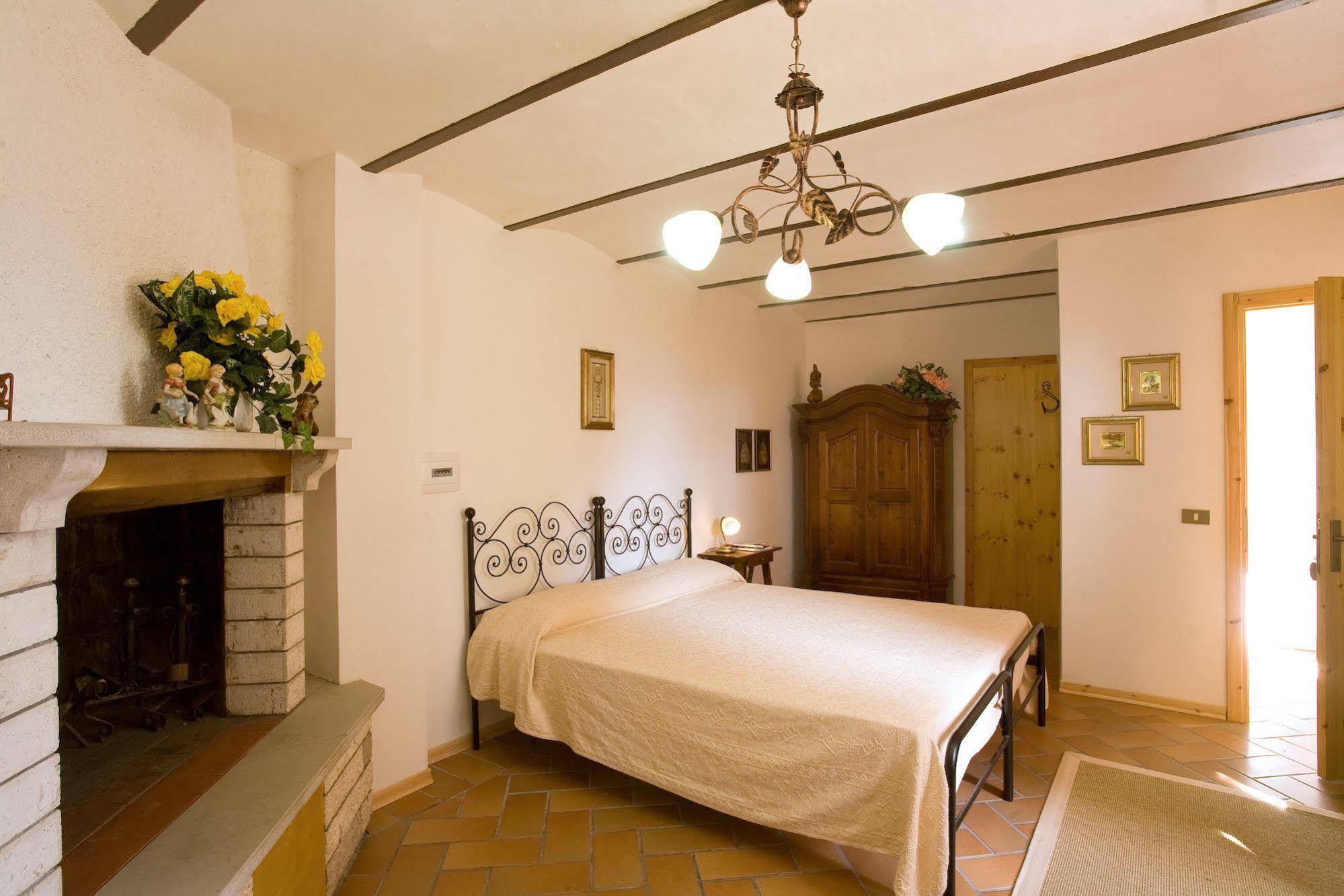 Villa Gioia Civita Fabriano Kültér fotó